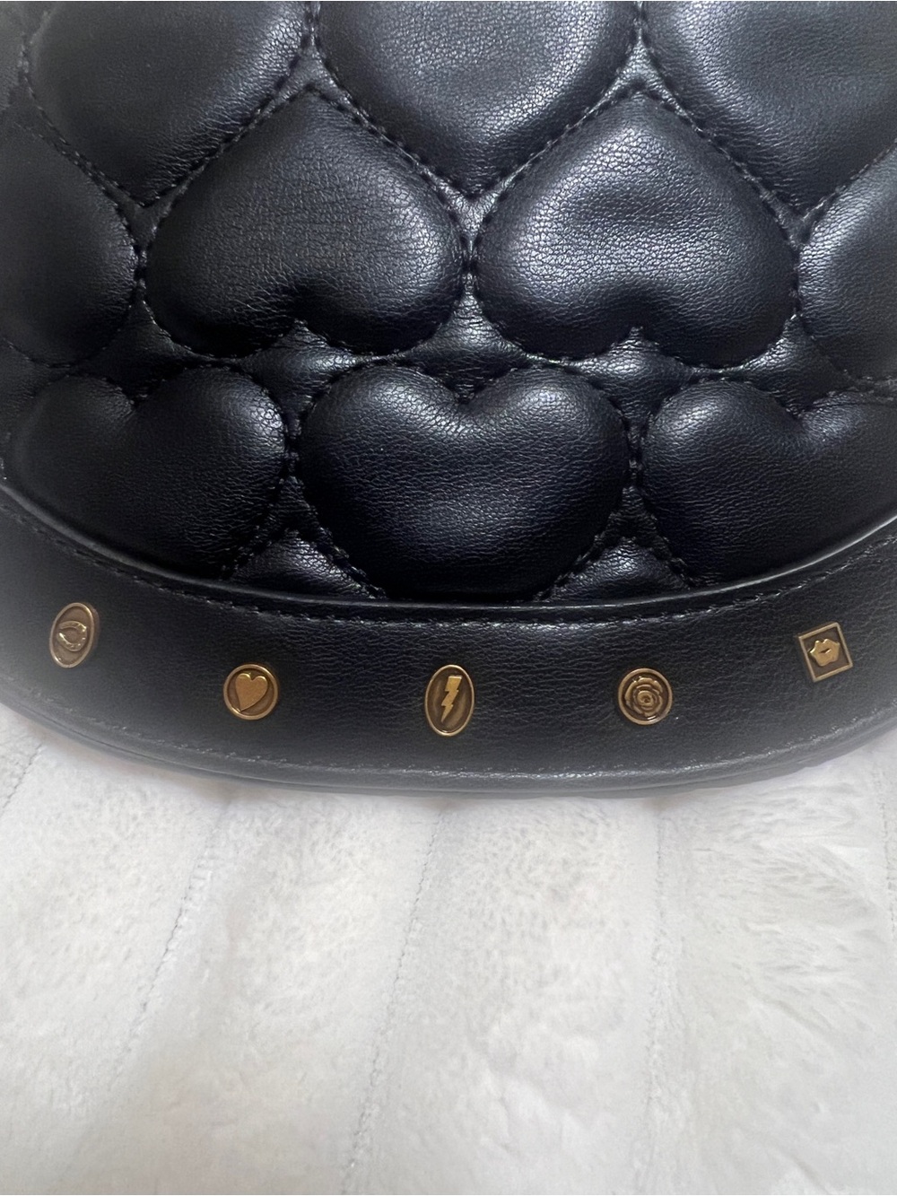 Betsey Johnson Black Quilted Heart Belt Bag with Studded Trim - Picture 3 of 8